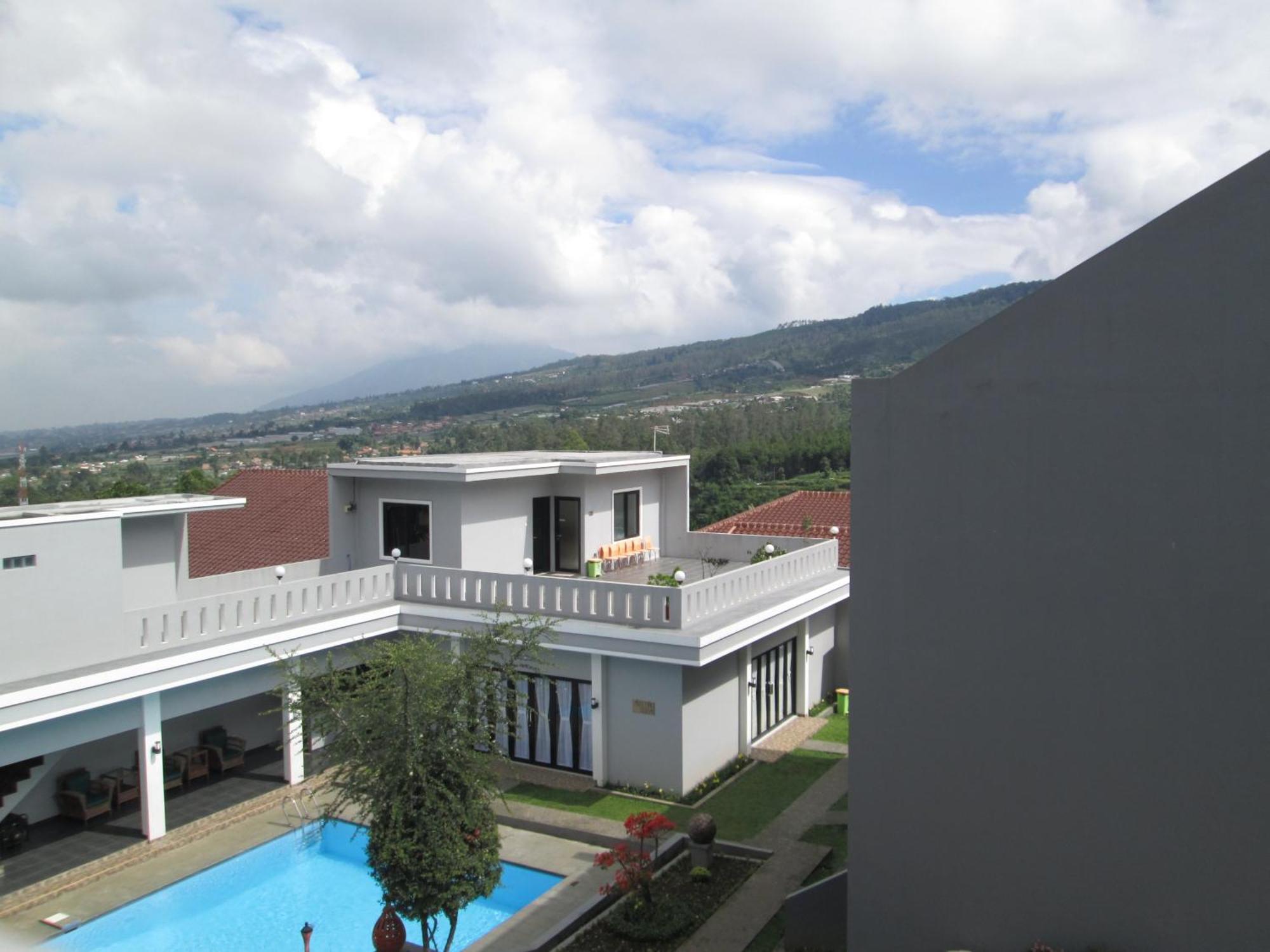 Osmond Villa Resort Lembang Εξωτερικό φωτογραφία